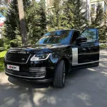 Элитный Range Rover с мониторами для пассажиров продают за 10 млн рублей в Барнауле