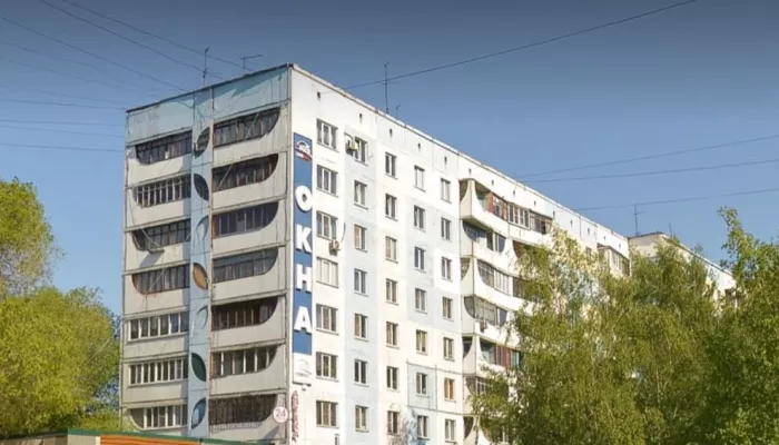 Барнаульскую многоэтажку после смерти одного из жильцов заселили опарыши