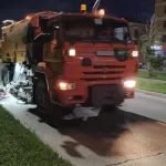 Дорожные пылесосы на улицах города: как и где они наводят порядок в Барнауле