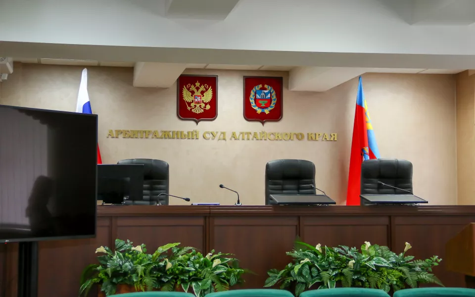 Большие обязательства: Рубцовский ремонтный завод задолжал налоговой миллионы рублей