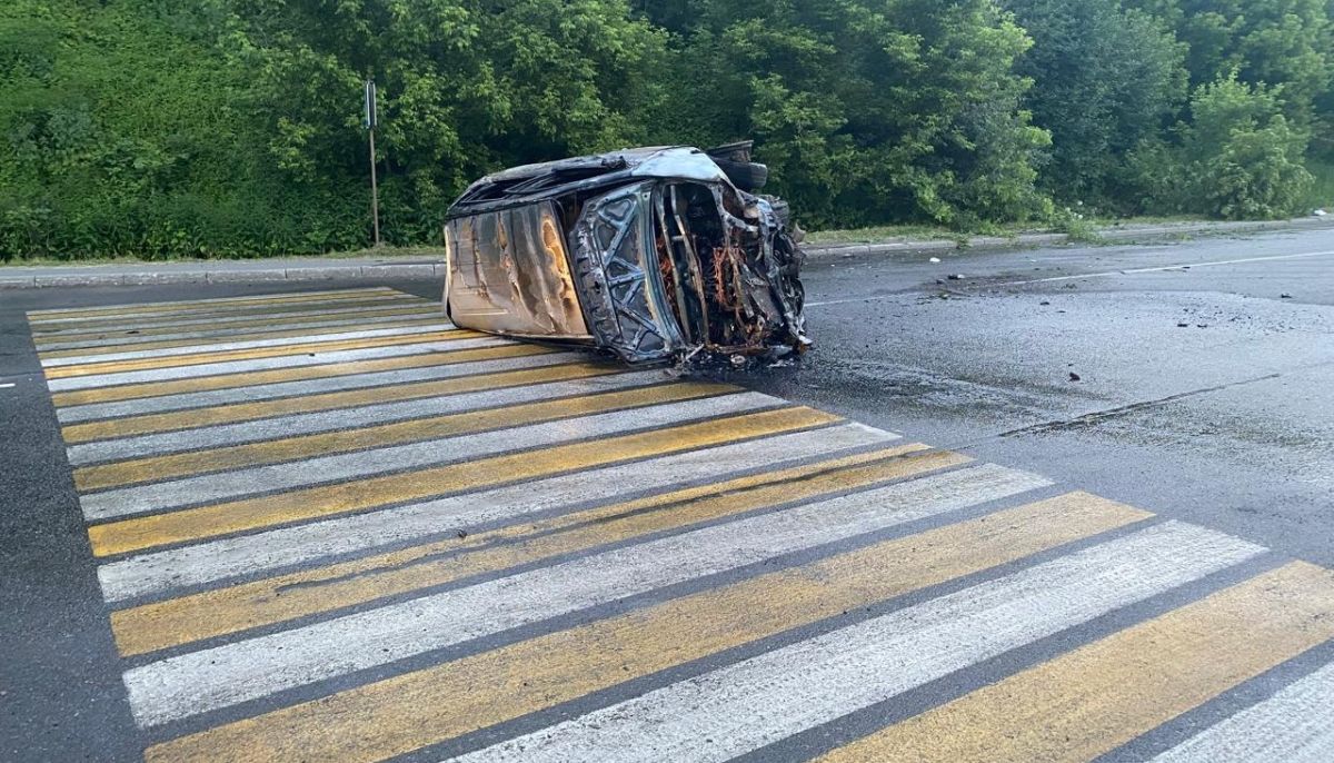 На Алтае 17-летний подросток устроил ДТП с пожаром - Толк 22.06.2024