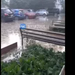 В Бийске из-за коммунальной аварии по улицам потекли реки