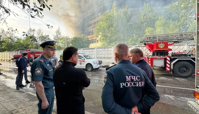 Пожар и взрывы в здании НИИ во Фрязине могли произойти из-за кислородных баллонов