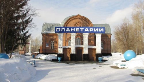 Освободить к Новому году: здание Барнаульского планетария вернут церкви