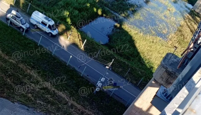 В Барнауле под Старым мостом обнаружили тело мужчины
