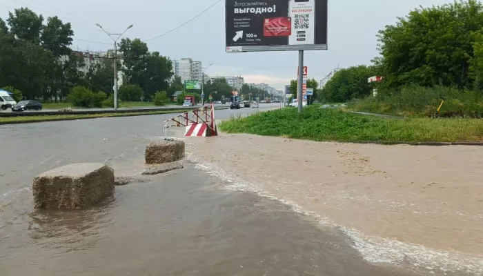 В Барнауле временно отключили светофор на улице Попова