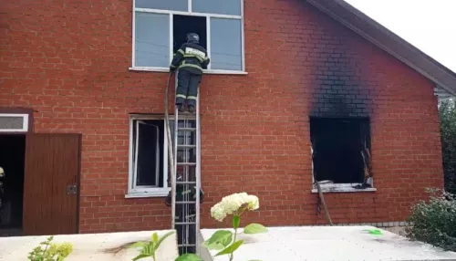 В Бийском районе из-за неосторожного обращения с огнем загорелся частный дом