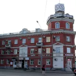 В Барнауле готовятся приватизировать помещения в знаменитом доме с часами