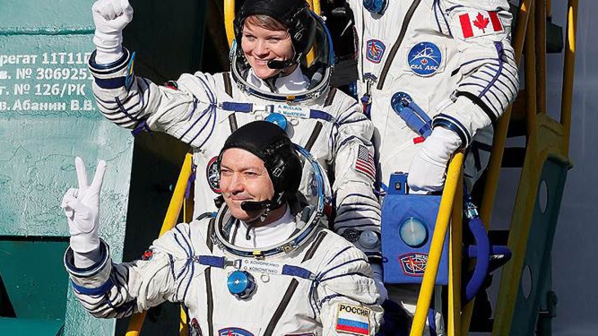 "Союз" с тремя космонавтами стартовал к МКС с Байконура