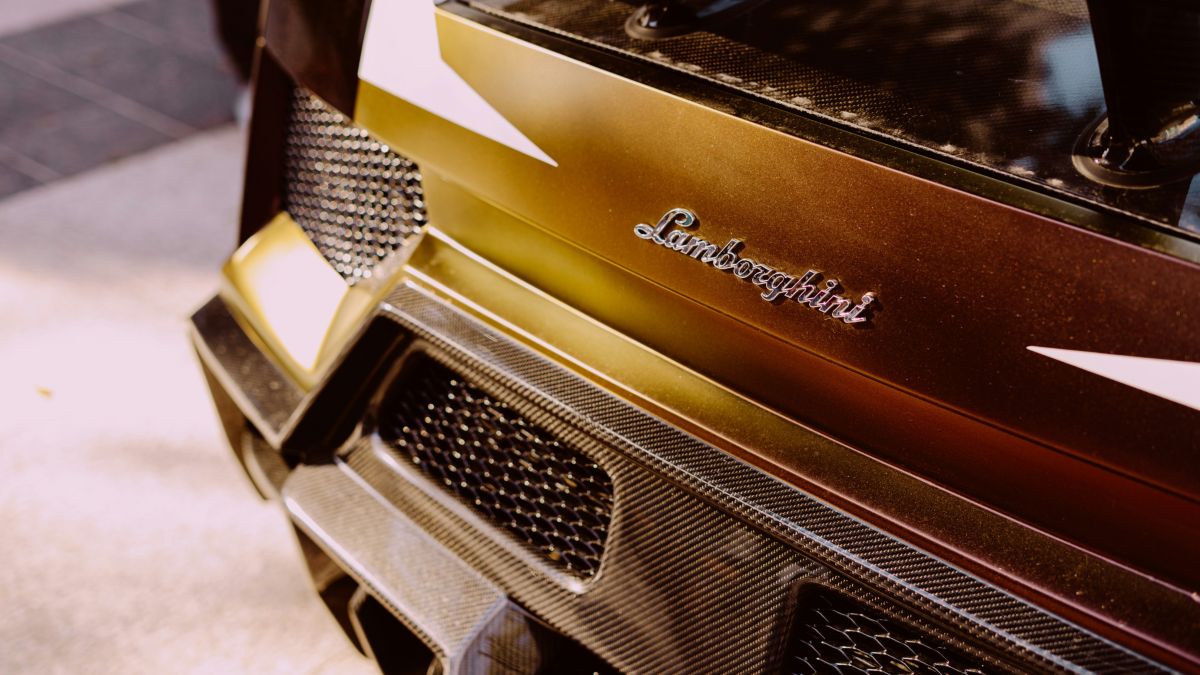 Автомобиль Lamborghini