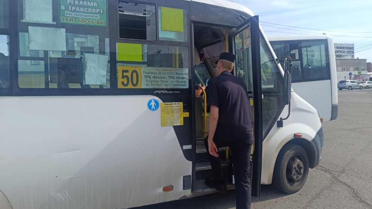 Рейд по автобусам в Барнауле