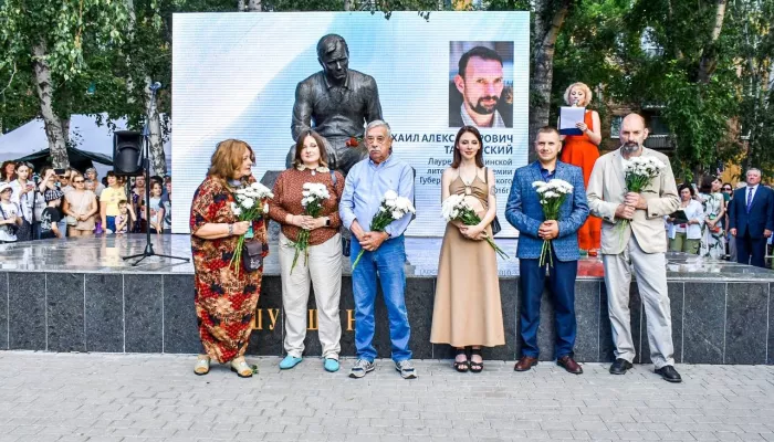 В Барнауле торжественно открыли фестиваль Шукшинские дни на Алтае