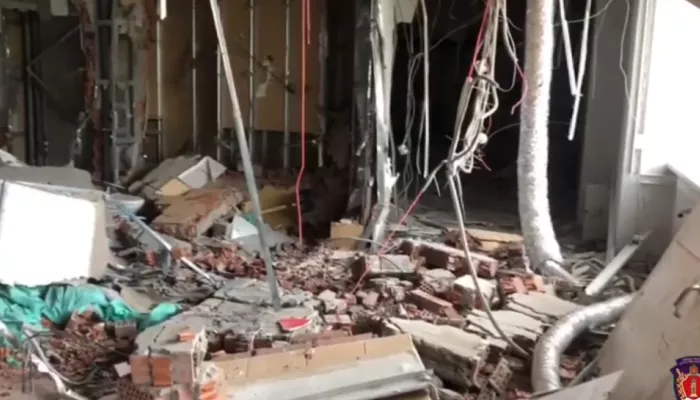 В Красноярске обрушился потолок в торговом центре – погиб 17-летний рабочий