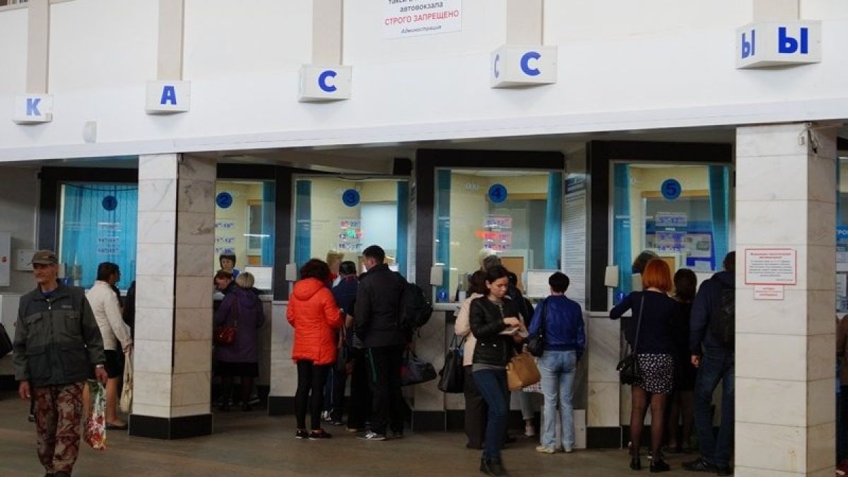 Барнаульский автовокзал начал продажу билетов на новогодние праздники