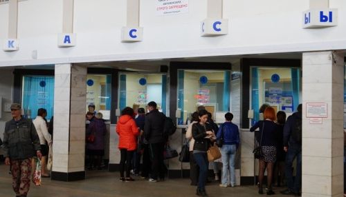 Барнаульский автовокзал начал продажу билетов на новогодние праздники