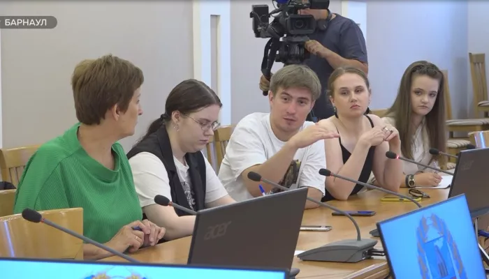 Алтайские школьники сдали ЕГЭ с противоречивыми результатами