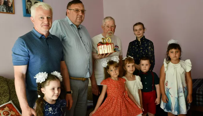 В Алтайском крае ветеран ВОВ Иван Жданов отпраздновал столетний юбилей