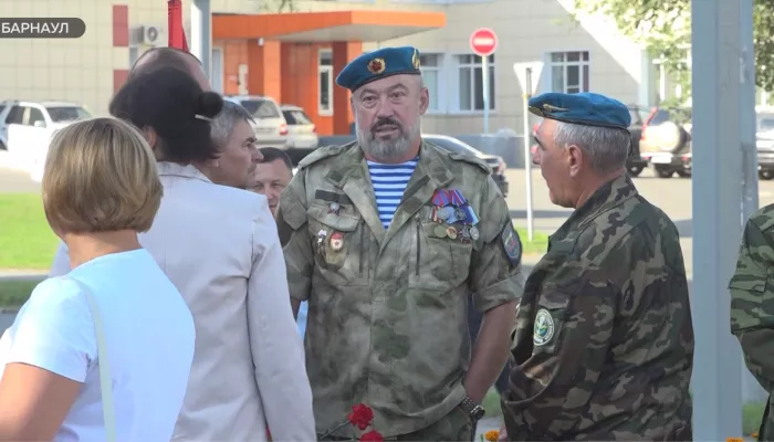 Кто, если не они: в Барнауле отпраздновали День воздушно-десантных войск