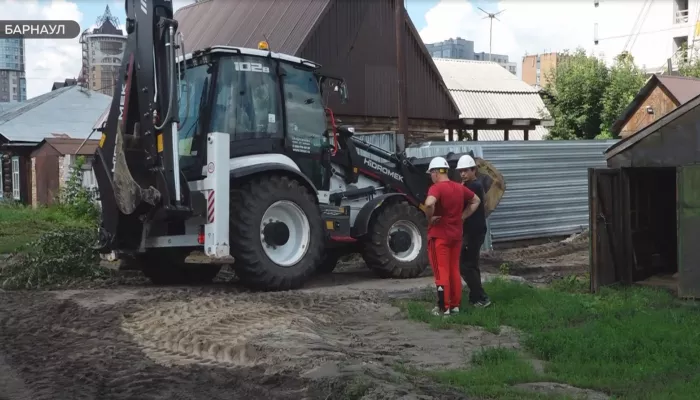 Строительство многоэтажки в Барнауле принесло много проблем местным жителям