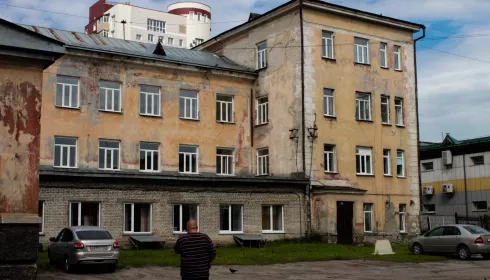 Вторая жизнь: экспертиза дала добро на реставрацию довоенной поликлиники в Барнауле