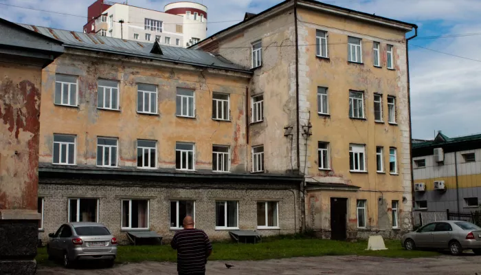 Вторая жизнь: экспертиза дала добро на реставрацию довоенной поликлиники в Барнауле