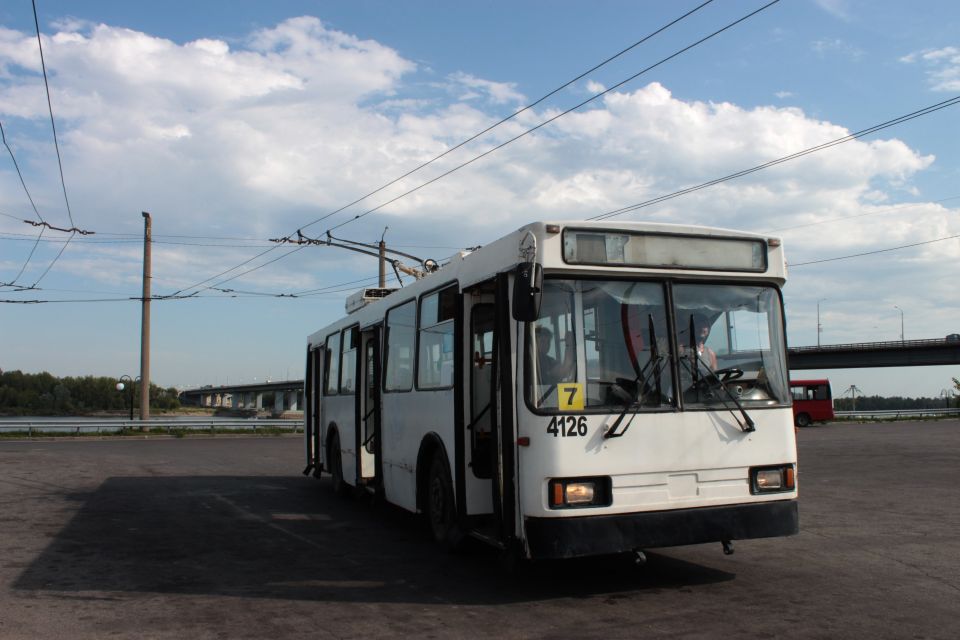 Транспортное кольцо на площади Баварина в Барнауле Транспортное кольцо на площади Баварина в Барнауле