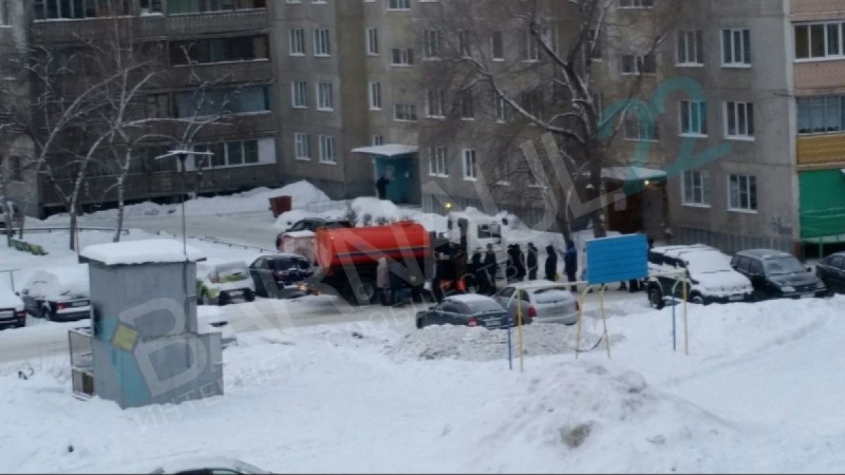 Авария на водопроводе в районе Докучаево произошла в Барнауле 14 декабря