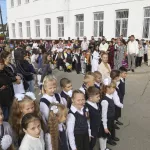 Глава Барнаула Вячеслав Франк поздравил горожан с Днем знаний