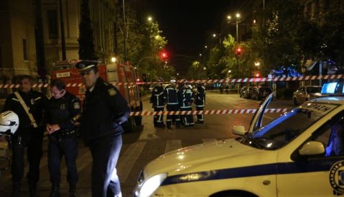 Мощный взрыв прогремел возле здания телеканала в Греции