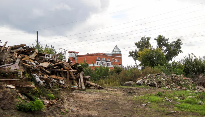 Многострадальный участок под высотку в центре Барнаула вновь выставили на торги