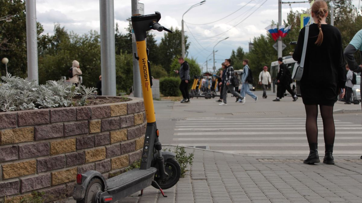 Электросамокаты на улицах Барнаула 