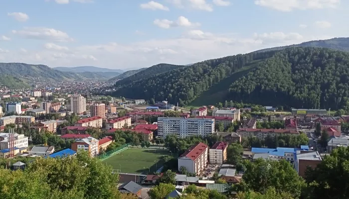 В Горно-Алтайске устроят массовое восхождение и забег на гору Туугая