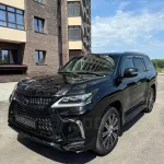 Мощный Lexus LX570 в люксовой комплектации продают за 11 млн в Барнауле