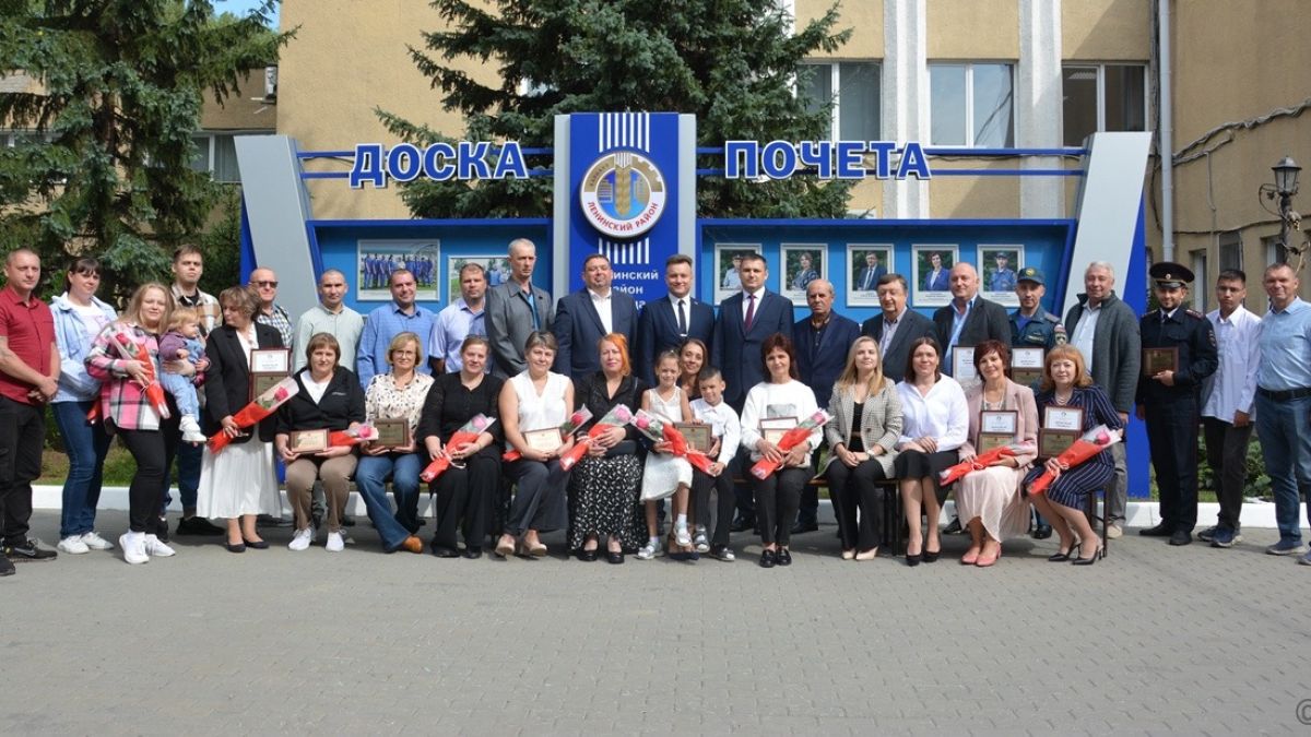 Два сотрудника Росводоканал Барнаул за многолетний добросовестный труд отмечены в администрации города