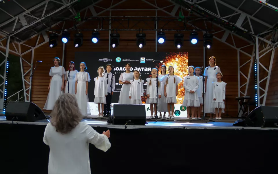 Республика Алтай приняла большой фестиваль молодежи Золото Алтая