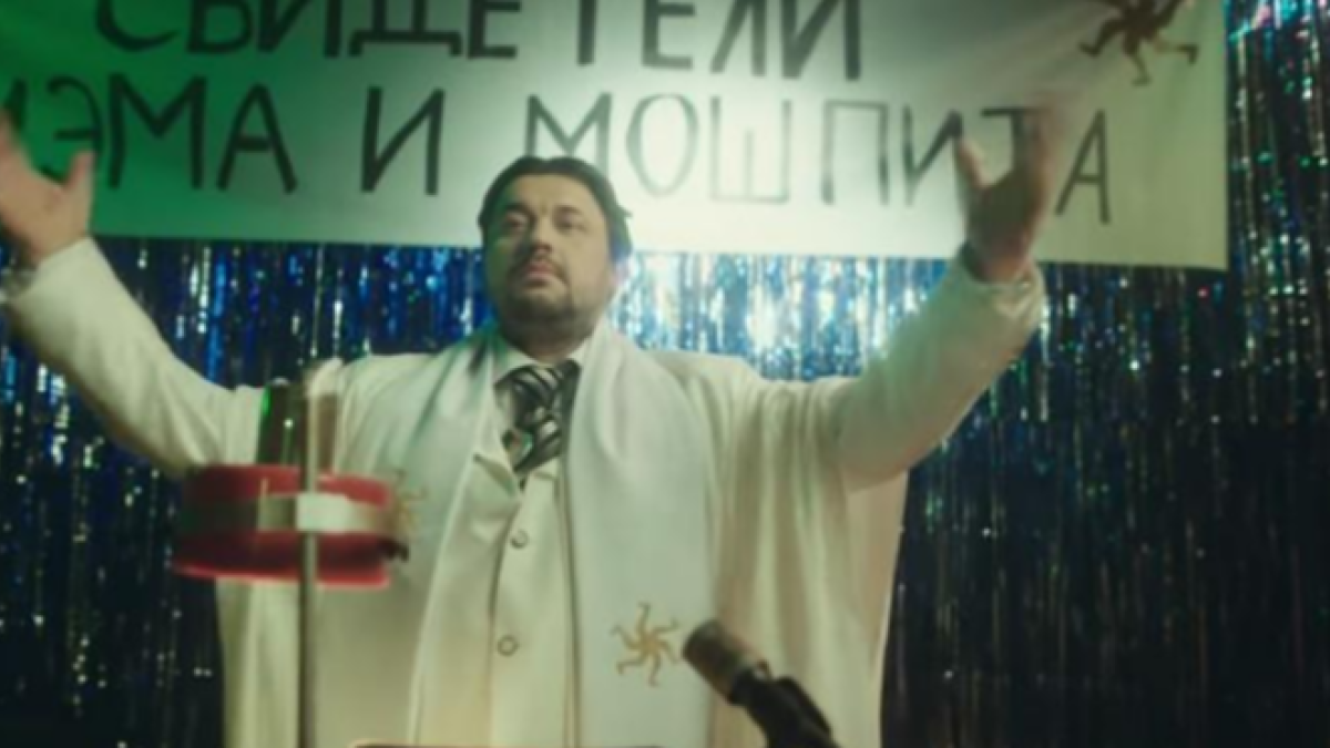 Солист "Руки вверх" Сергей Жуков выпустил юмористический клип 