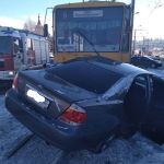 Момент столкновения трамвая с иномаркой в Барнауле попал на видео