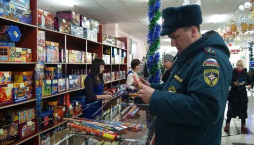 Алтайское МЧС рассказало о том, как правильно выбрать фейерверк