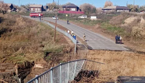 Для отрезанных от ЦРБ жителей Шелаболихи открыли передвижной ФАП