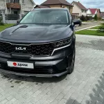 В Барнауле за 4,5 млн продают серый Kia Sorento с двигателем почти в 180 лошадок