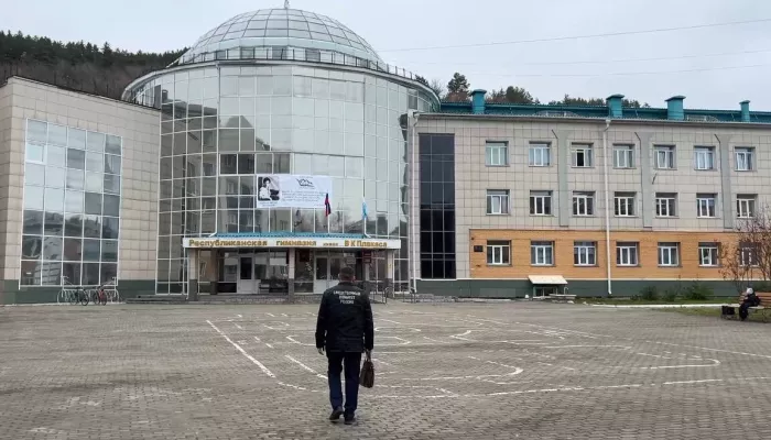 В Горно-Алтайске после избиения подростка в гимназии возбудили уголовное дело