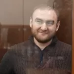 Экс-сенатор Арашуков извинился перед Кадыровым и попросил о помощи
