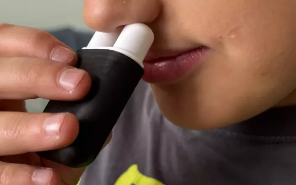 Роспотребнадзор приостановил продажи аромаингаляторов для носа