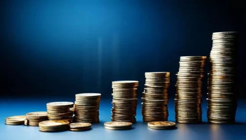 Сбережения россиян к концу 2025 года приблизятся к 70 трлн рублей