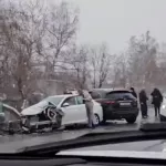 Массовое ДТП произошло на Павловском тракте в Барнауле. Видео