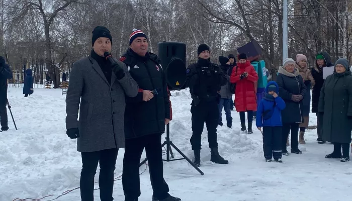 В Барнауле торжественно открыли сквер на месте пустыря на Гущина