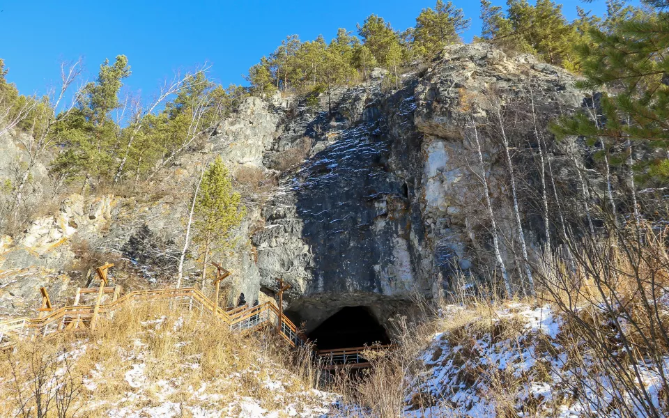 Включение Денисовой пещеры в список ЮНЕСКО обсудили на международном совещании