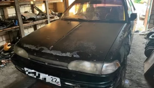 В алтайском селе мужчина пытался заживо сжечь сожительницу на глазах у ребенка