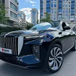 Hongqi E-HS9 в максимальной комплектации продают в Барнауле за 10,5 млн рублей. Фото