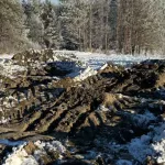 В Бийске перекопали трактором снежный склон после травмы ребенка